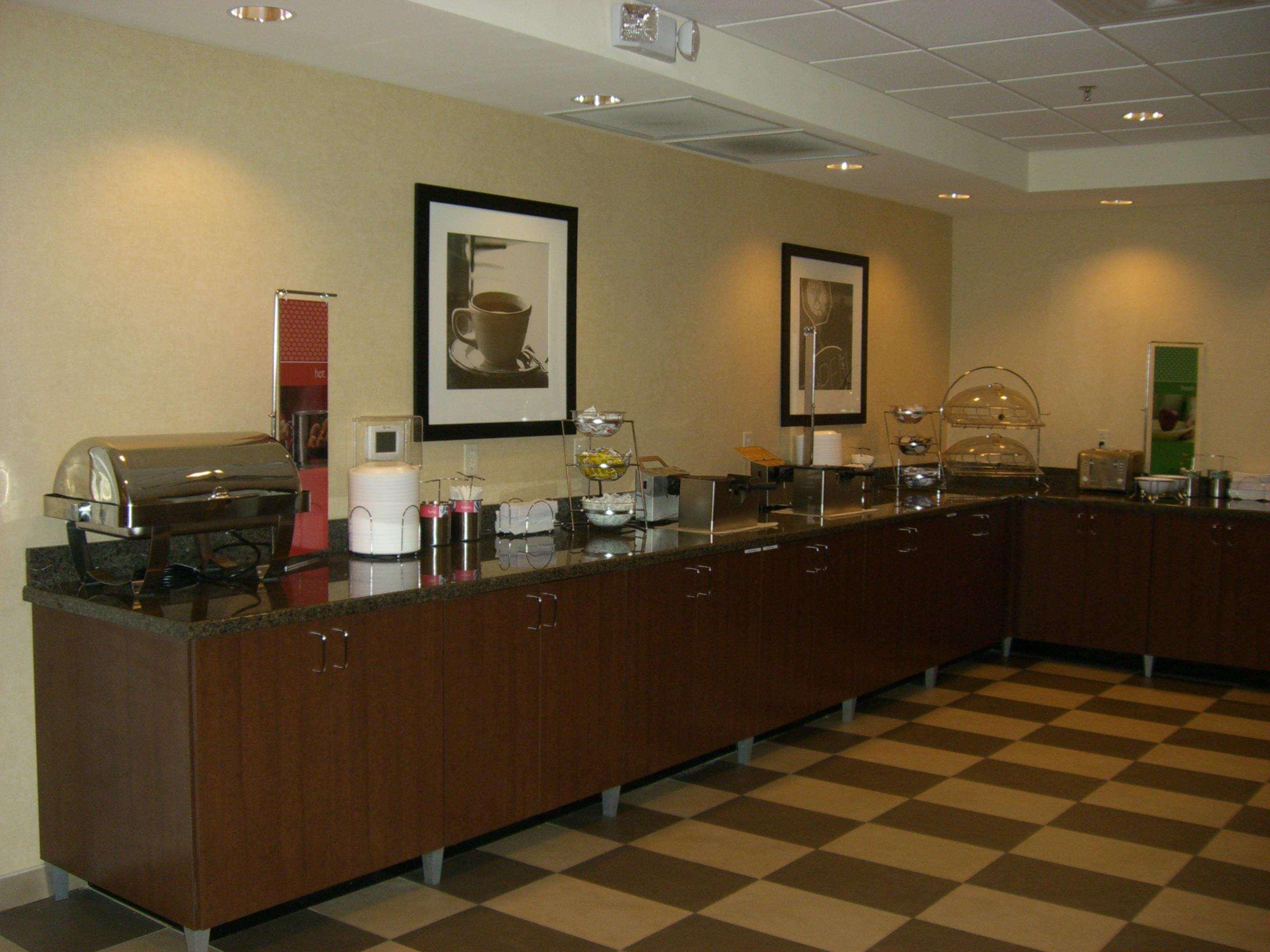 Hampton Inn And Suites Pueblo/North Restaurang bild